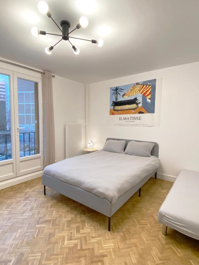 Paris: Agreable Chambre D'Un Grand Artiste Leilighet Eksteriør bilde